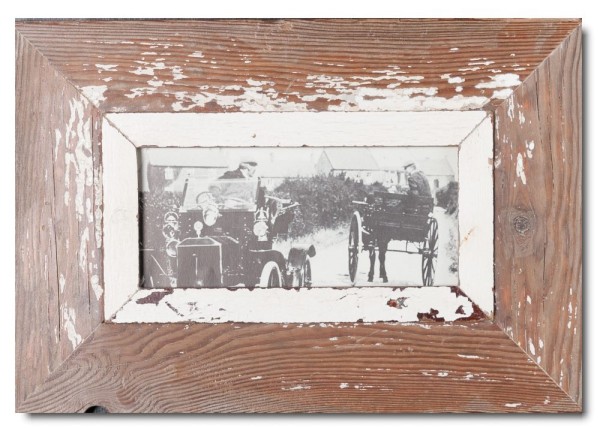 Marco de fotos estrecho de madera vieja para el formato de la imagen 2:1